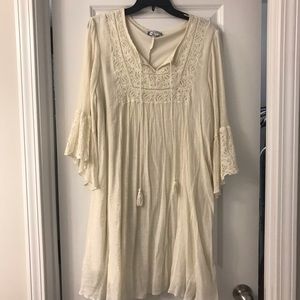 Flowy cream lace tunic
